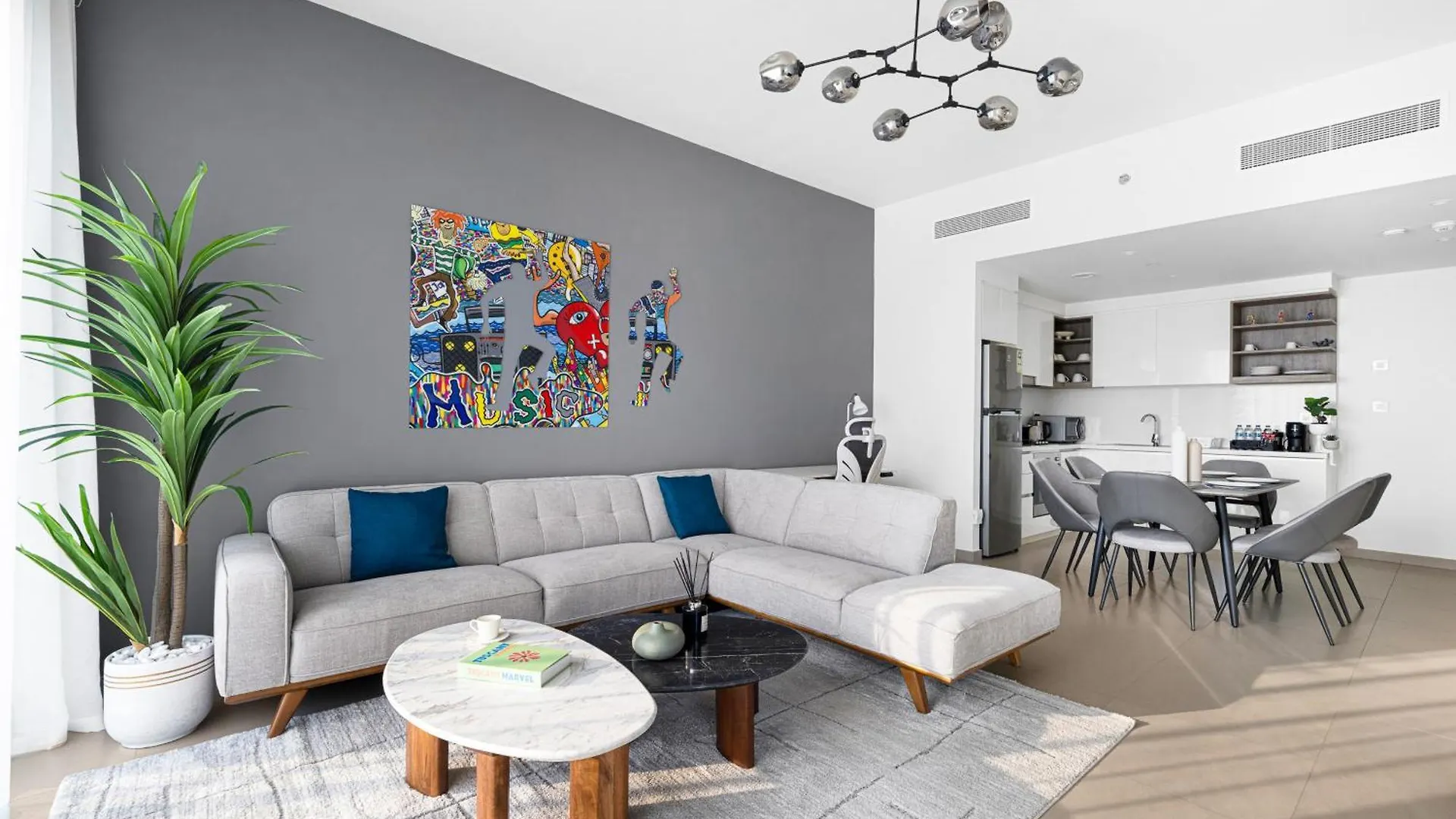 Apartment Arthouse Views - Burj Khalifa View & Dubai Mall Access