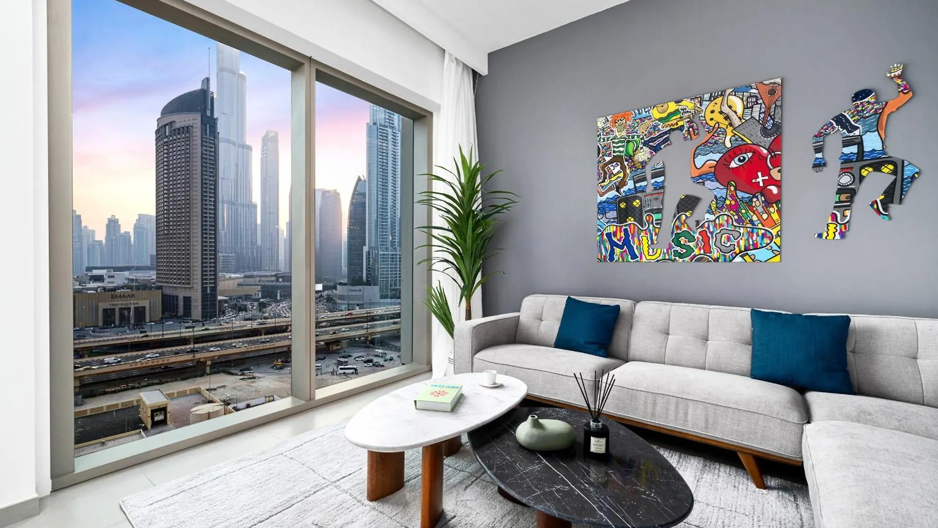 Arthouse Views - Burj Khalifa View & Dubai Mall Access 0*,